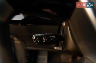 Позашляховик / Кросовер Audi e-tron Sportback 2020 в 