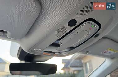 Внедорожник / Кроссовер Audi e-tron Sportback 2020 в 