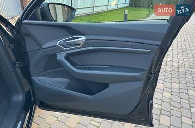 Внедорожник / Кроссовер Audi e-tron Sportback 2020 в 