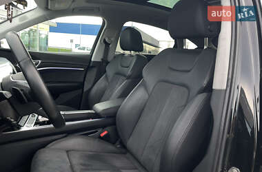 Внедорожник / Кроссовер Audi e-tron Sportback 2021 в 