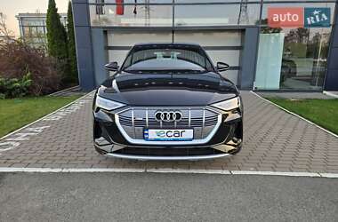 Позашляховик / Кросовер Audi e-tron Sportback 2022 в 