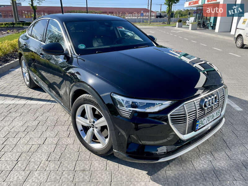 Внедорожник / Кроссовер Audi e-tron Sportback 2021 в 