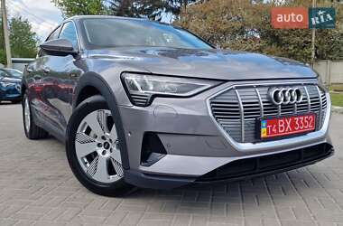 Позашляховик / Кросовер Audi e-tron Sportback 2021 в 