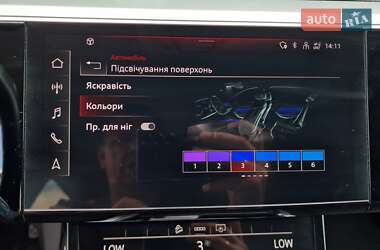 Позашляховик / Кросовер Audi e-tron Sportback 2021 в 