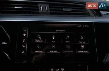 Позашляховик / Кросовер Audi e-tron Sportback 2020 в 
