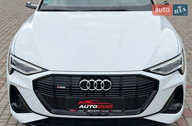 Позашляховик / Кросовер Audi e-tron Sportback 2020 в 