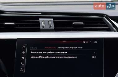 Позашляховик / Кросовер Audi e-tron Sportback 2020 в 