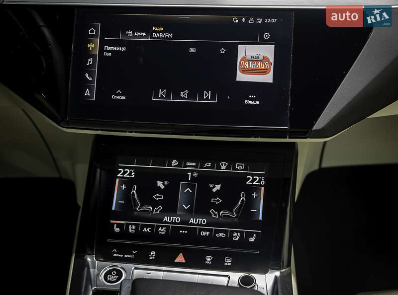 Позашляховик / Кросовер Audi e-tron Sportback 2021 в Чернівцях