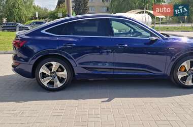 Внедорожник / Кроссовер Audi e-tron Sportback 2022 в 