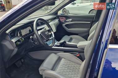 Внедорожник / Кроссовер Audi e-tron Sportback 2022 в 