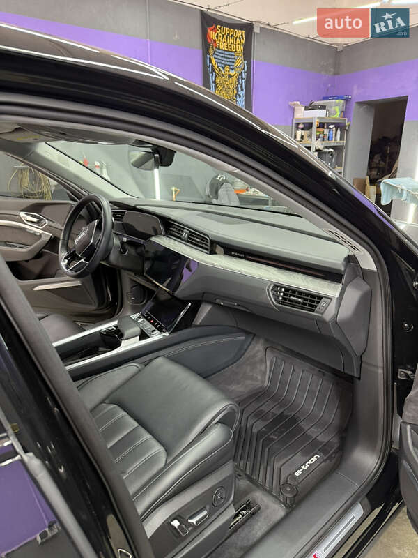 Внедорожник / Кроссовер Audi e-tron Sportback 2020 в Львове фото 17 Внедорожник / Кроссовер Audi e-tron Sportback 2020 в Львове