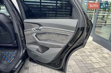Внедорожник / Кроссовер Audi e-tron Sportback 2020 в 