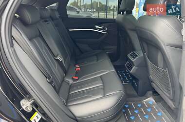 Внедорожник / Кроссовер Audi e-tron Sportback 2020 в 