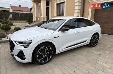 Внедорожник / Кроссовер Audi e-tron Sportback 2021 в 