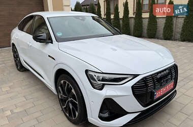 Внедорожник / Кроссовер Audi e-tron Sportback 2021 в 
