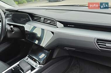 Внедорожник / Кроссовер Audi e-tron Sportback 2021 в 