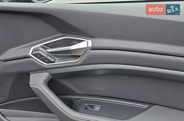 Внедорожник / Кроссовер Audi e-tron Sportback 2021 в 