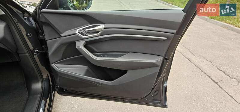 Внедорожник / Кроссовер Audi e-tron Sportback 2021 в Тернополе