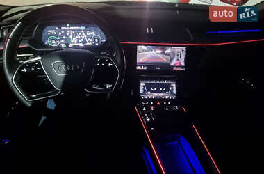 Внедорожник / Кроссовер Audi e-tron Sportback 2021 в 