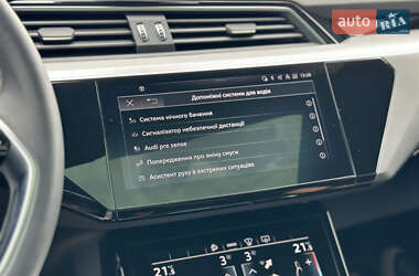 Позашляховик / Кросовер Audi e-tron Sportback 2021 в 