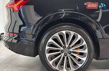 Внедорожник / Кроссовер Audi e-tron Sportback 2021 в 