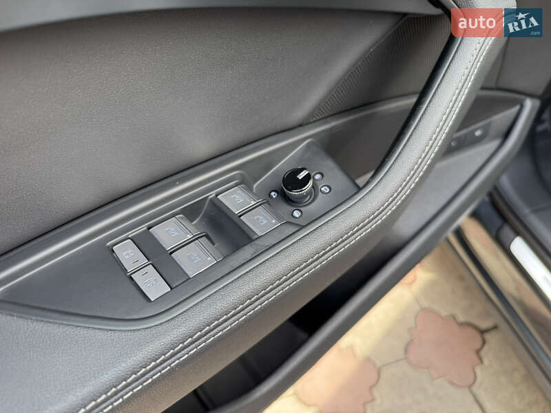 Внедорожник / Кроссовер Audi e-tron Sportback 2020 в Ровно