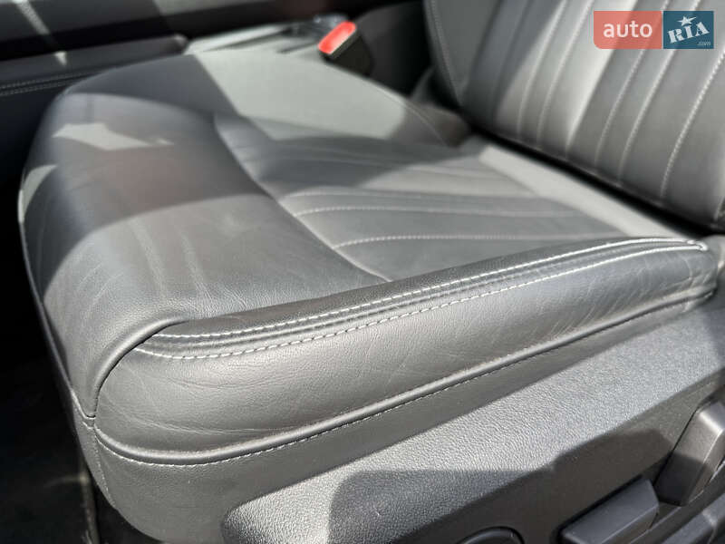Внедорожник / Кроссовер Audi e-tron Sportback 2020 в Ровно