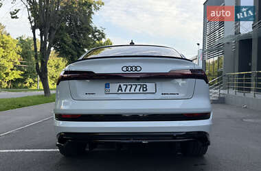 Позашляховик / Кросовер Audi e-tron Sportback 2020 в 