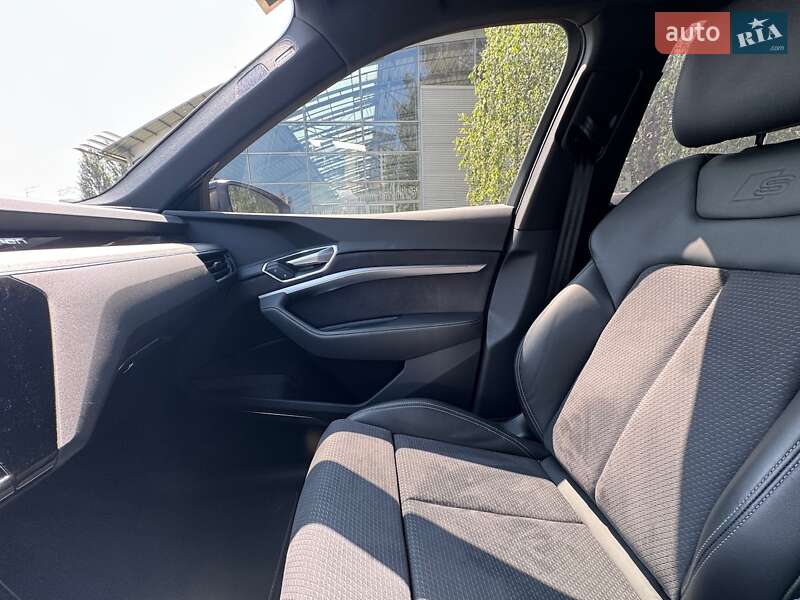 Внедорожник / Кроссовер Audi e-tron Sportback 2023 в Киеве фото 60 Внедорожник / Кроссовер Audi e-tron Sportback 2023 в Киеве