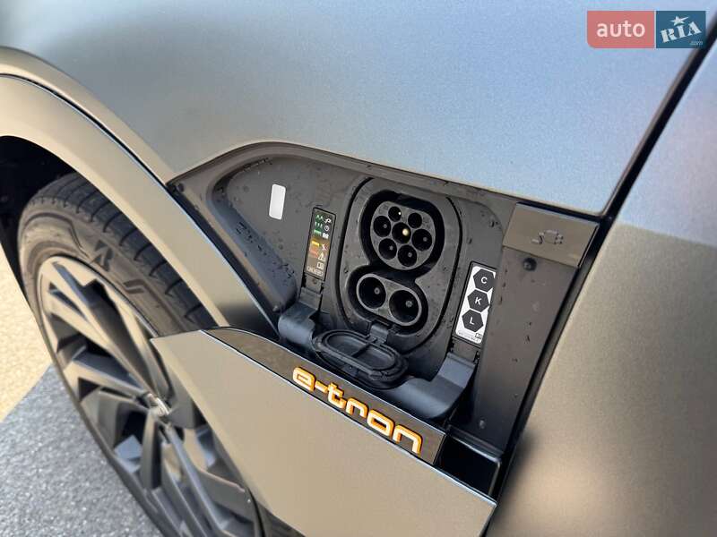 Внедорожник / Кроссовер Audi e-tron Sportback 2023 в Киеве фото 87 Внедорожник / Кроссовер Audi e-tron Sportback 2023 в Киеве
