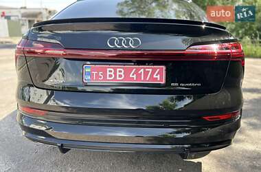 Внедорожник / Кроссовер Audi e-tron Sportback 2021 в 