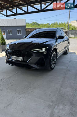 Внедорожник / Кроссовер Audi e-tron Sportback 2021 в Ровно