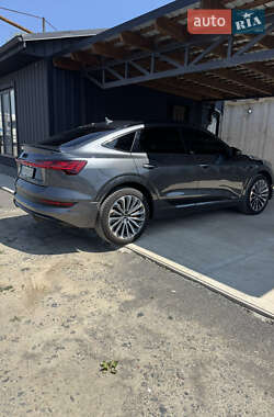 Внедорожник / Кроссовер Audi e-tron Sportback 2021 в 