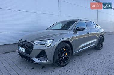 Внедорожник / Кроссовер Audi e-tron Sportback 2022 в 