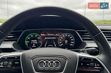 Внедорожник / Кроссовер Audi e-tron Sportback 2020 в 