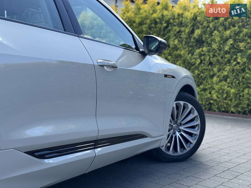 Внедорожник / Кроссовер Audi e-tron Sportback 2020 в Стрые