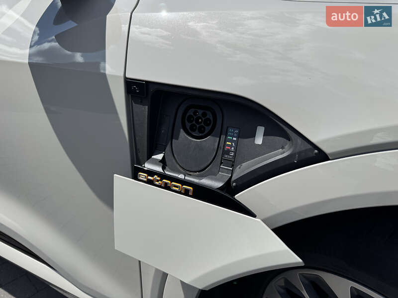 Внедорожник / Кроссовер Audi e-tron Sportback 2020 в Стрые