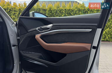 Внедорожник / Кроссовер Audi e-tron Sportback 2020 в 