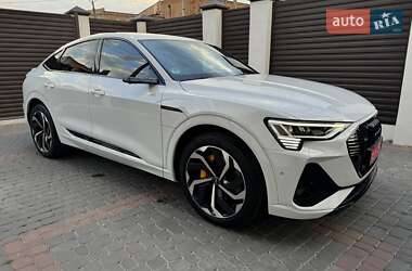 Внедорожник / Кроссовер Audi e-tron Sportback 2022 в 