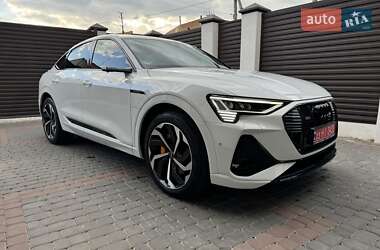 Внедорожник / Кроссовер Audi e-tron Sportback 2022 в 