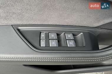 Внедорожник / Кроссовер Audi e-tron Sportback 2022 в 