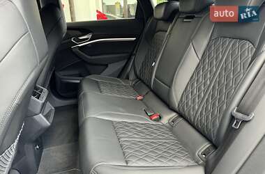 Внедорожник / Кроссовер Audi e-tron Sportback 2022 в 