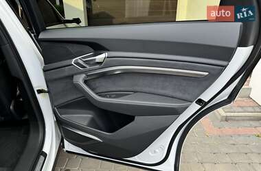 Внедорожник / Кроссовер Audi e-tron Sportback 2022 в 