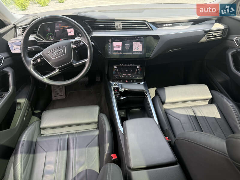 Позашляховик / Кросовер Audi e-tron Sportback 2020 в Луцьку