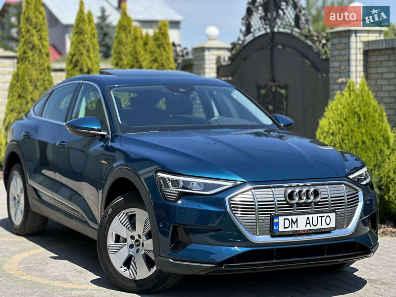 Позашляховик / Кросовер Audi e-tron Sportback 2021 в Тернополі