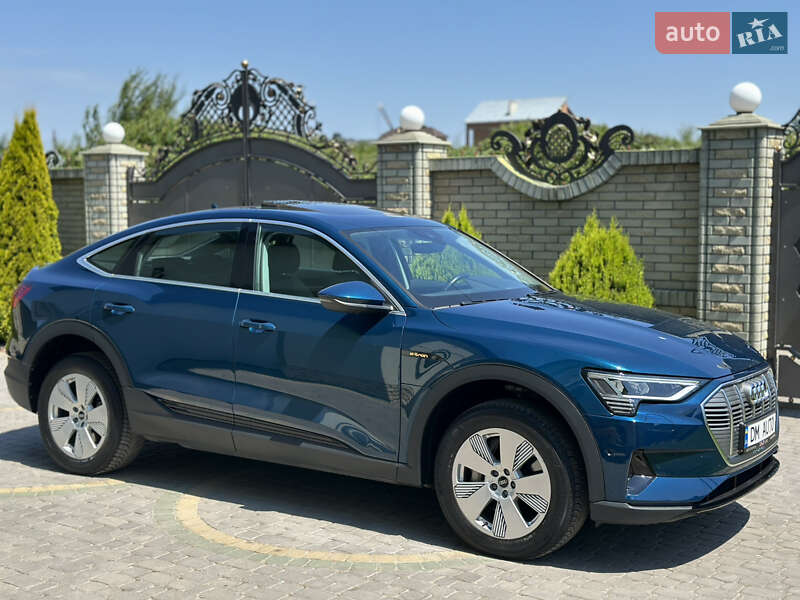 Позашляховик / Кросовер Audi e-tron Sportback 2021 в Тернополі