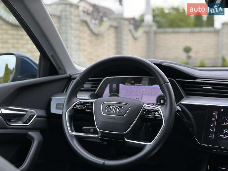 Позашляховик / Кросовер Audi e-tron Sportback 2021 в Тернополі