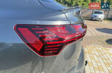 Внедорожник / Кроссовер Audi e-tron Sportback 2020 в 