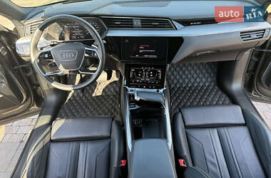 Внедорожник / Кроссовер Audi e-tron Sportback 2020 в 
