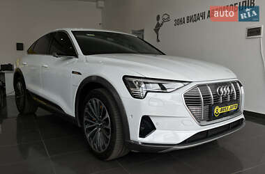 Позашляховик / Кросовер Audi e-tron Sportback 2020 в Шептицькому